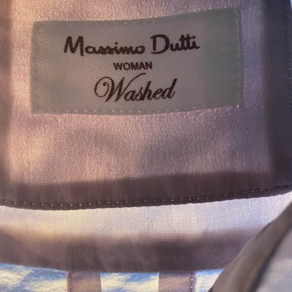 Light purple blouse , never worn - Picture 2 of 3